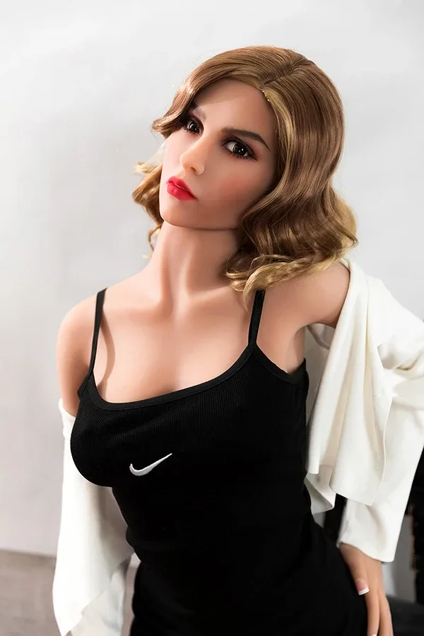 Curvy Short Hair Small Breasts Sex Doll Allyson 166cm view 2