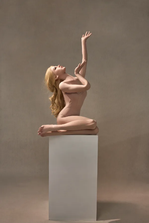 Lubby – Silicone 160cm/62.99″ D-CUP 24kg/52.91lbs Sex Doll view 5