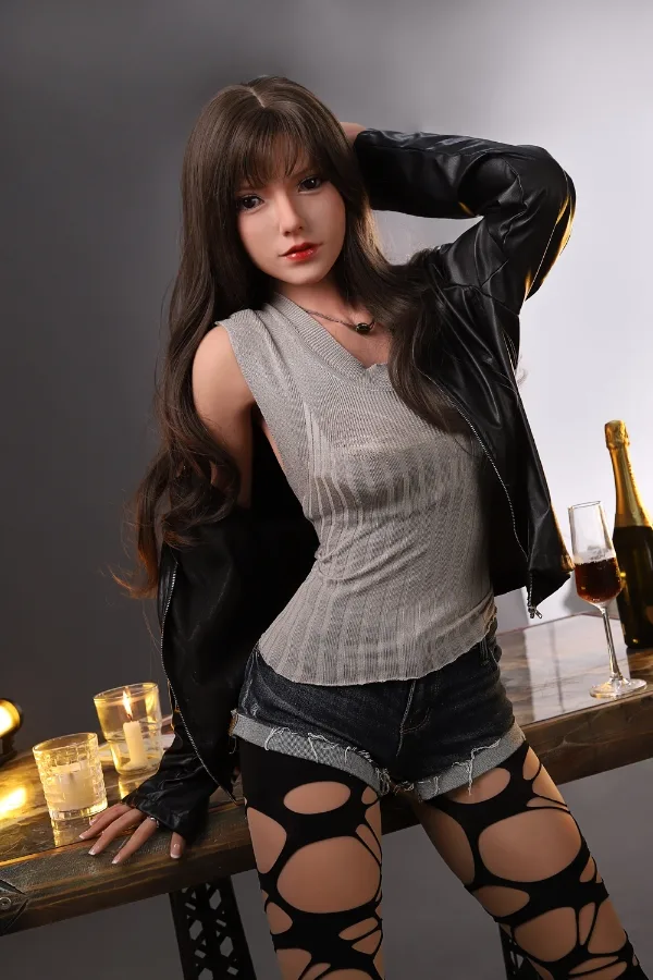 C33 – TPE 160cm/62.99″ D-CUP 33kg/72.75lbs Sex Doll