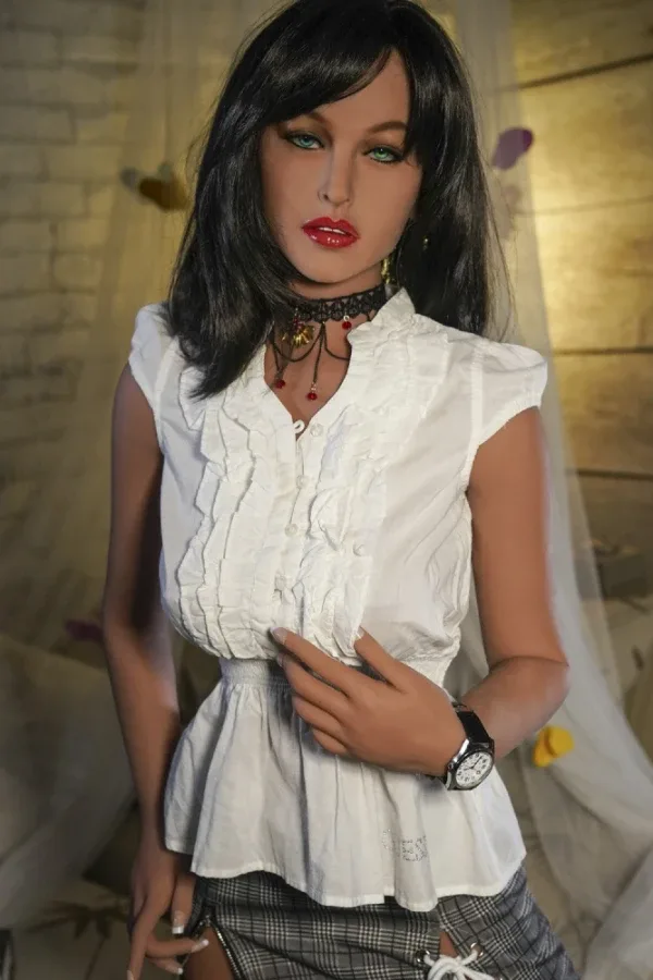 151cm C-cup Mature Sex Doll Lori view 2