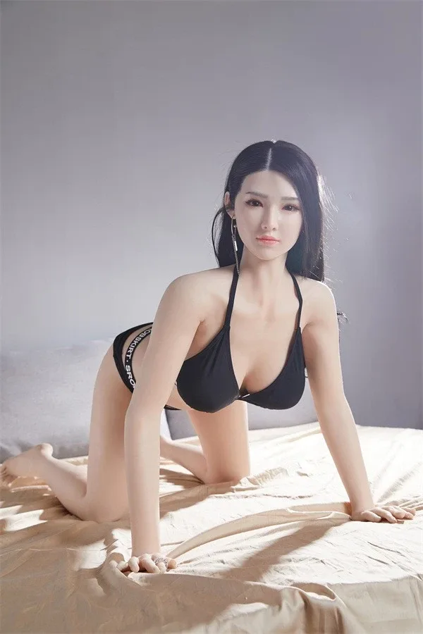 Life-Size Pretty Sex Doll Kehlani 165cm view 2