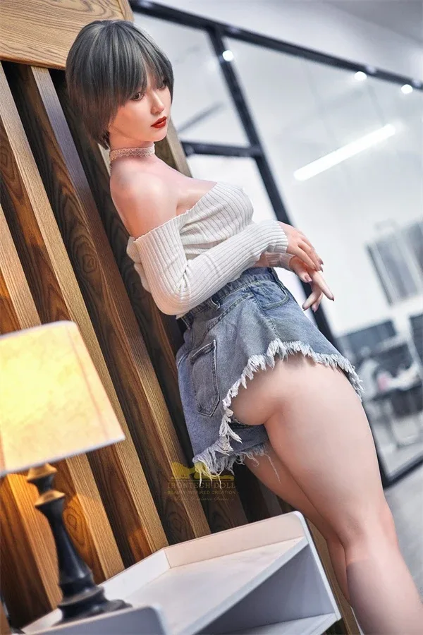Most Realistic Short Hair Japanese Sex Doll Frances 152cm view 6