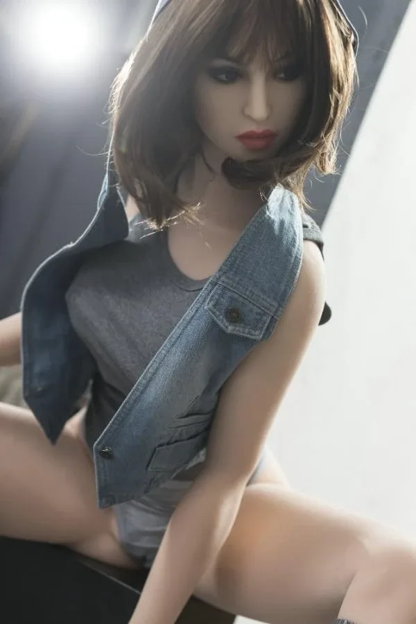 170cm D-cup Japanese Star Sex Doll Gussie view 3