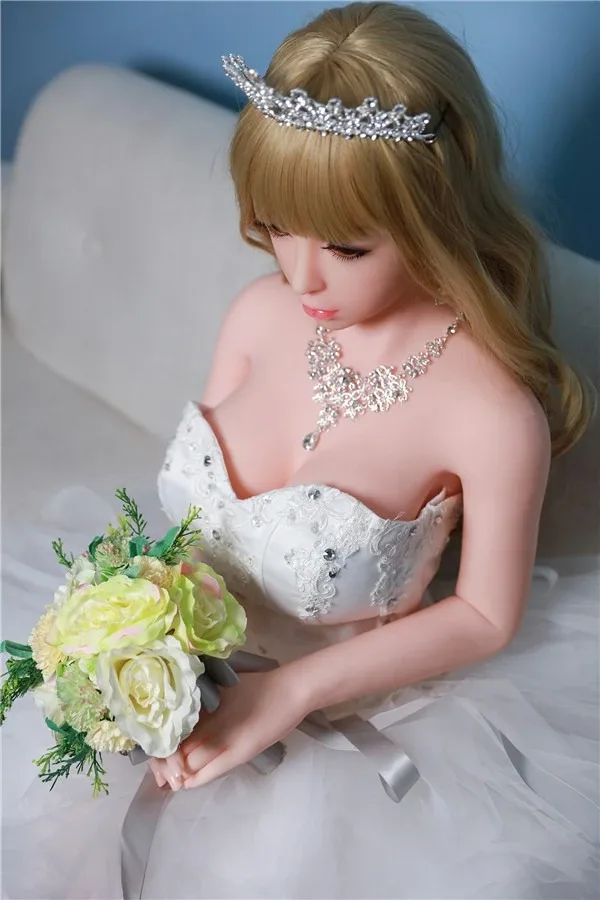 Blonde Princess Sex Doll Ayleen 158cm view 3