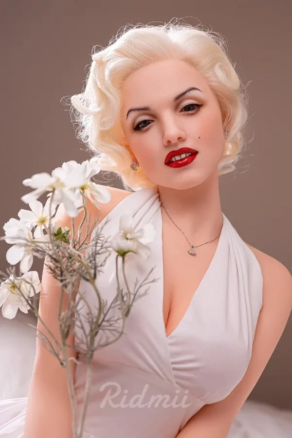 Celebrity Sex Doll Lyla 165cm (Silicone Head Hair Transplant) view 4