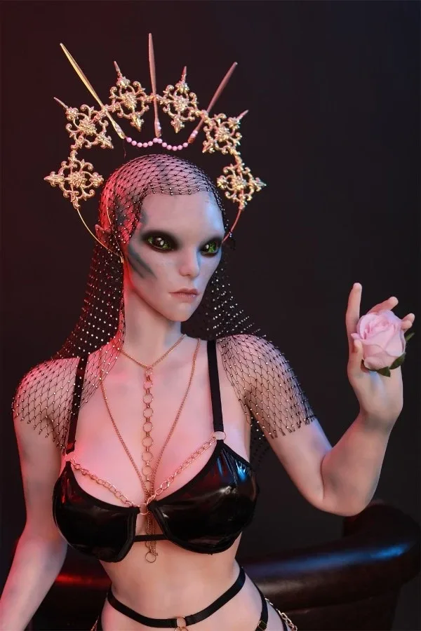 Sexy Mature Big Booty Alien Sex Doll Beatrice 153cm view 4