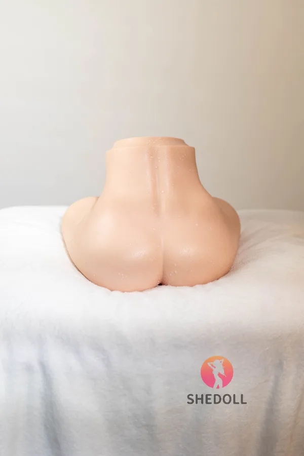 – Silicone 11kg/24.25lbs Sex Doll