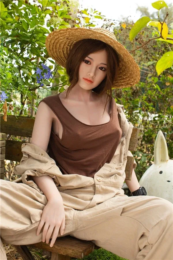 Busty Tall Beautiful Sex Doll Emberly 171cm view 6