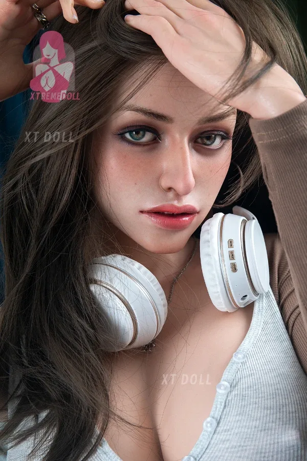 162cm G-cup European Realistic Busty Sex Doll Everleigh view 5