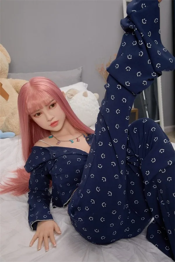 Realistic Pretty Sex Doll Gracie 143cm view 6