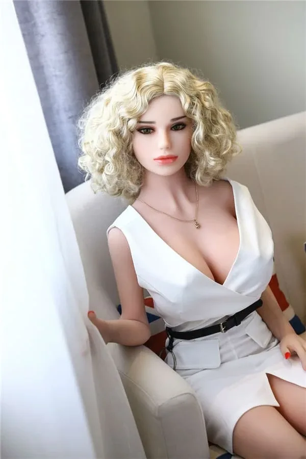 Lifelike Full Size Perfect Beautiful Sex Doll Avery 158cm view 2