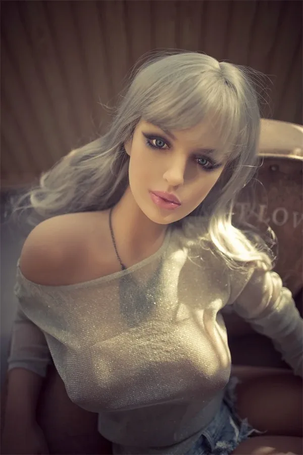 Life-Size Mature Sex Doll Zariah 170cm view 6