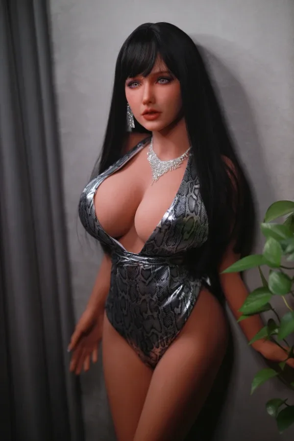 Sexy Mature Sex Doll Ashlynn 156cm view 2