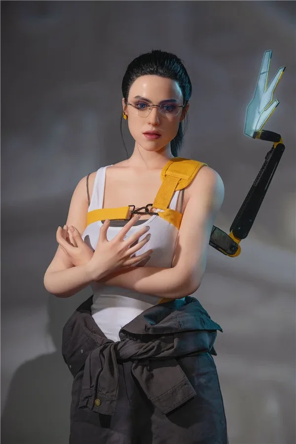 Realistic Lifelike Tall Role-playing Sex Doll Gloria 168cm view 2