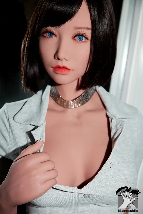 Beautiful Short Hair Sex Doll Tillie 158cm view 3