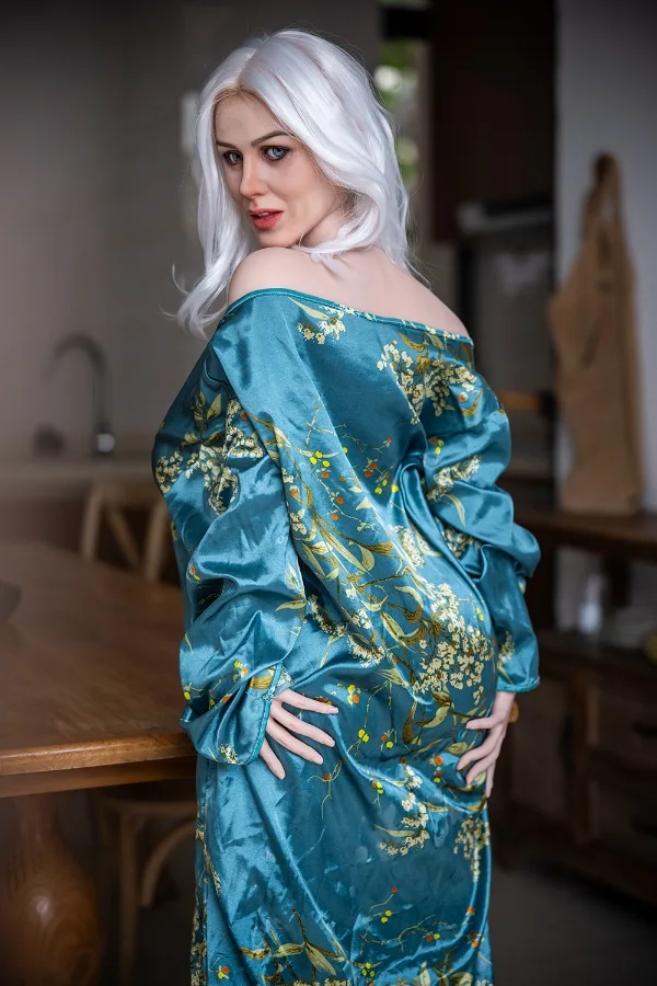 Lidiya – Silicone 148cm/58.27″ J-CUP 46kg/101.41lbs Sex Doll view 4