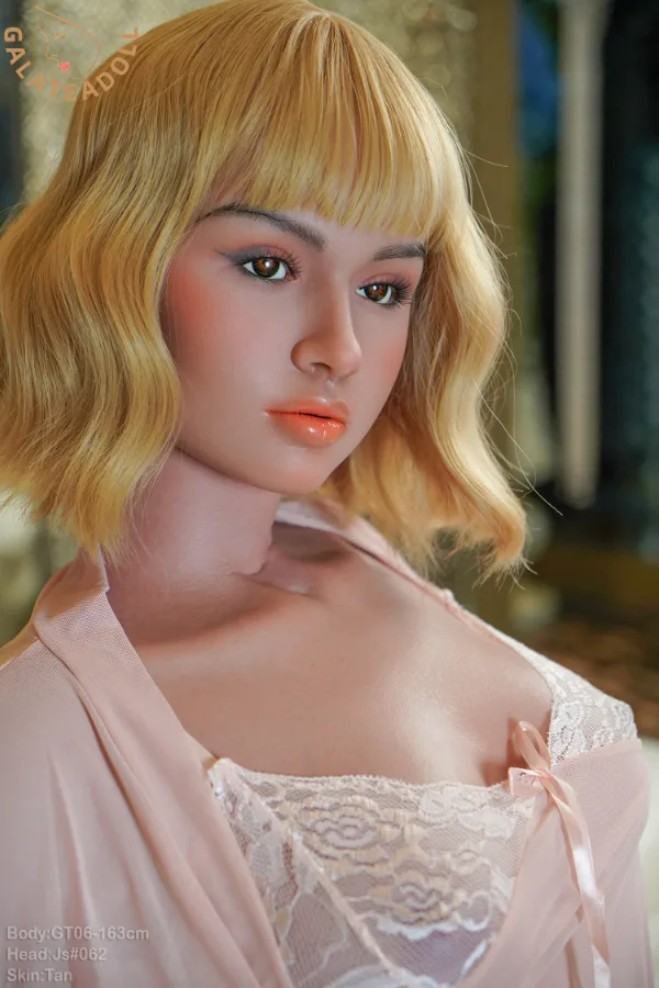 GT06 – Silicone 163cm/64.17″ D-CUP 33kg/72.75lbs Sex Doll view 4