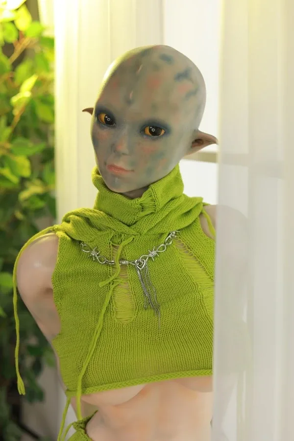 Fantasy Alien Sex Doll Nalani 153cm view 2