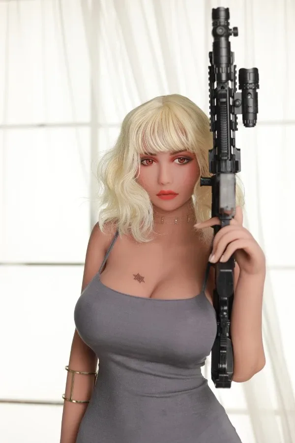 Lifelike Mature Blonde Sex Doll Amanda 170cm view 3