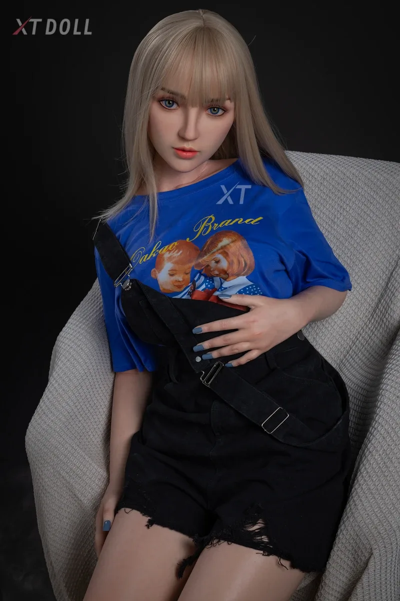 164cm C-cup Silicone Sex Doll Lisa view 6
