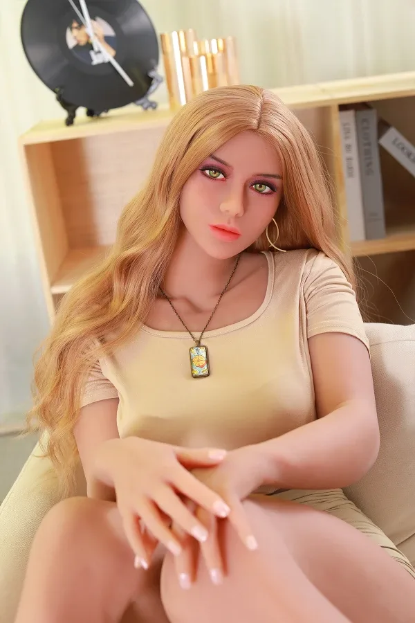 Blonde Super Big Butt Thick Sex Doll Zaylee 160cm view 2