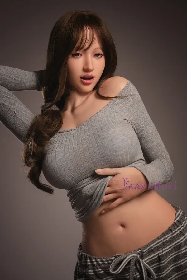 Y233 – Silicone 170cm/66.93″ E-CUP 48kg/105.82lbs Sex Doll
