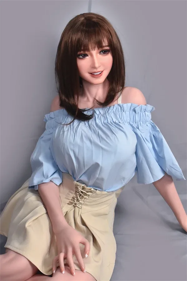 Perfect Real Silicone Sex Doll Erlinda 150cm view 2
