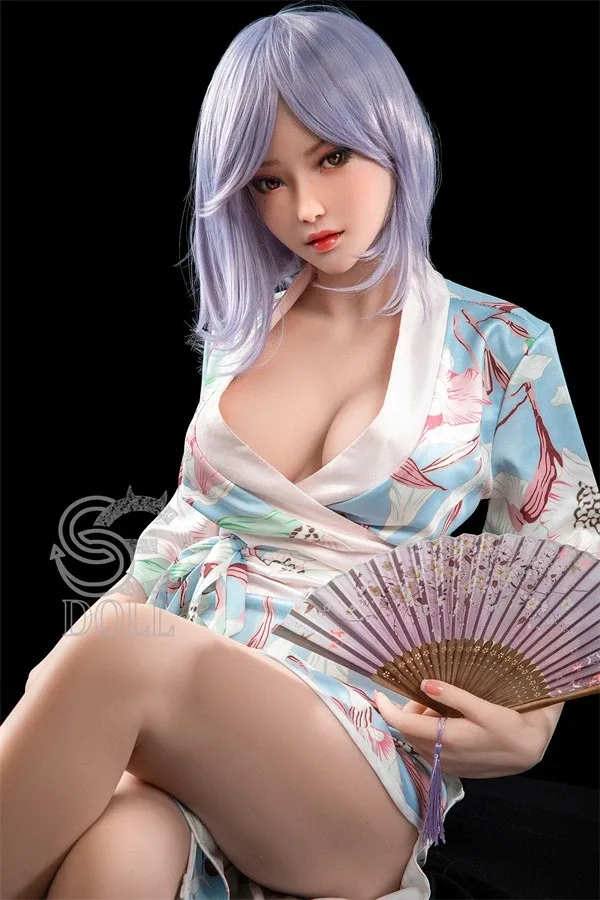 Lifelike Life-Size Japanese Sex Doll Elliana 165cm view 3