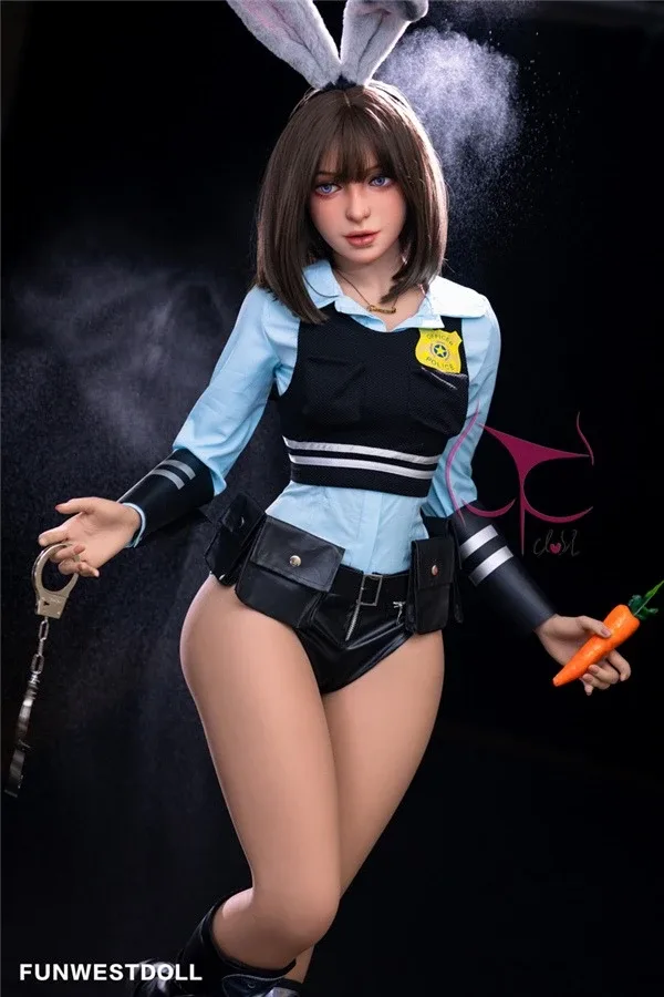 Small Tits Big Boobs Rosplay Sex Doll Sienna 157cm