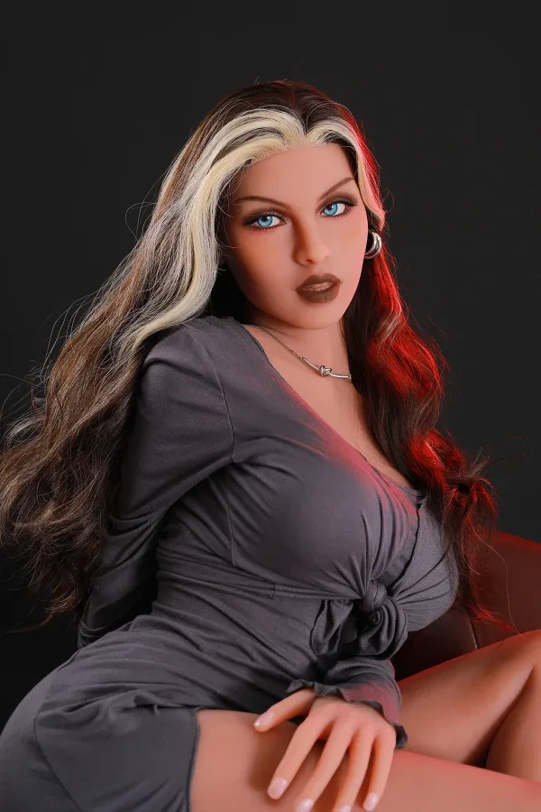 Sexy Mature Wife Sex Doll Malani 158cm view 5