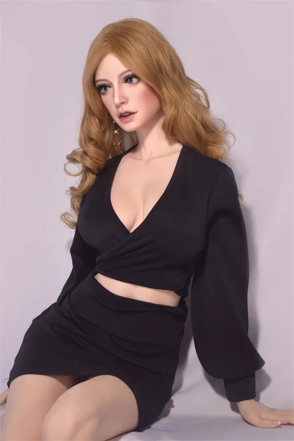 Realistic Silicone Sex Doll Luanda 165cm view 3