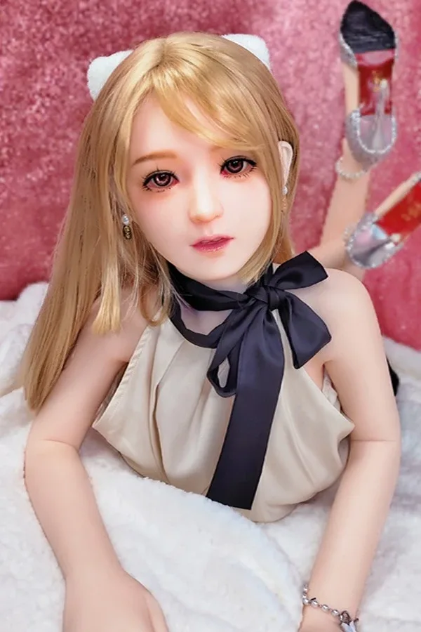 Cute Pretty Blonde Sex Doll Kora 145cm (Free Doll Same Clothes) view 4