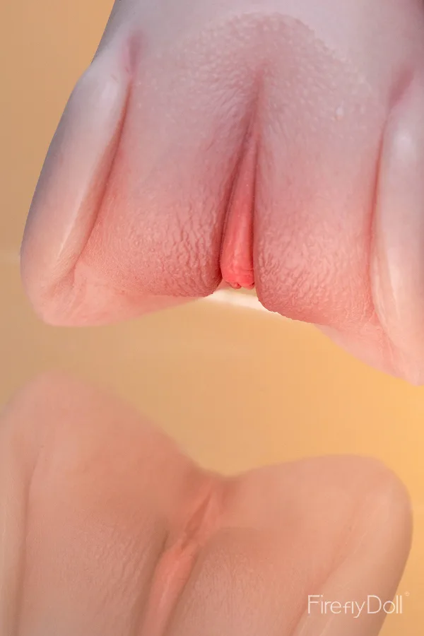 – Silicone 10cm/3.94″ 1kg/2.2lbs Sex Doll view 2