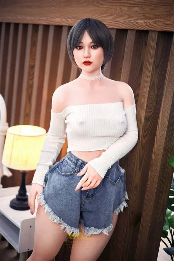 Most Realistic Short Hair Japanese Sex Doll Frances 152cm view 3