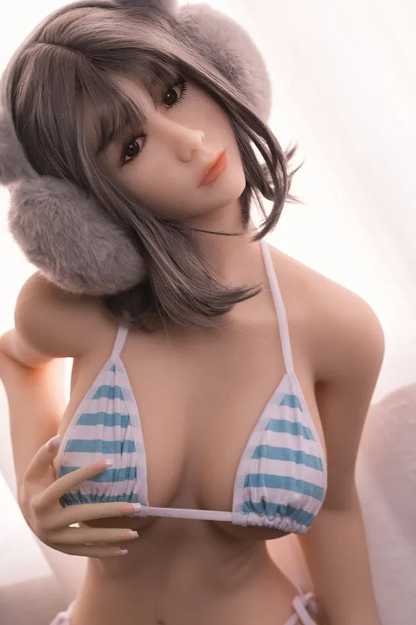 Skinny Cute Sex Doll Alyson 140cm view 3