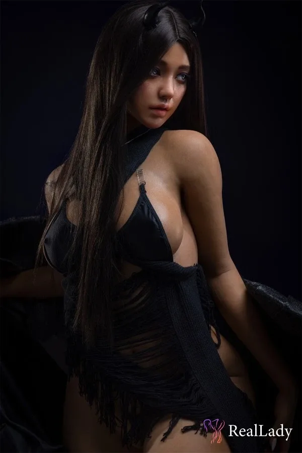 Super Realistic Sexy Sex Doll Luna 170cm view 2