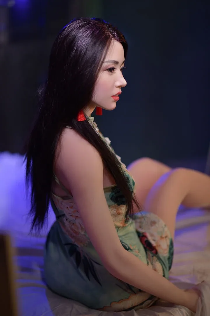 165cm sexiest Chinese black hair sex doll Cora view 5
