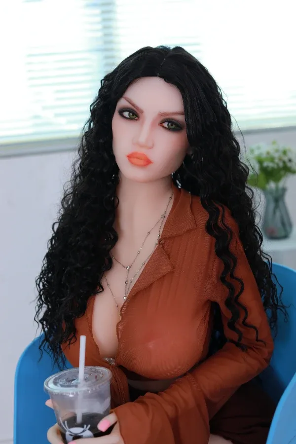 Fair Skin Mature Black Hair Sex Doll Goldie 158cm view 5