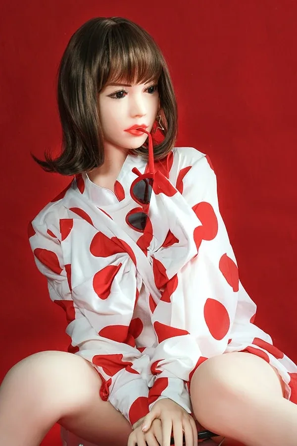 Lifelike Hot Sex Doll Roberta 160cm view 2