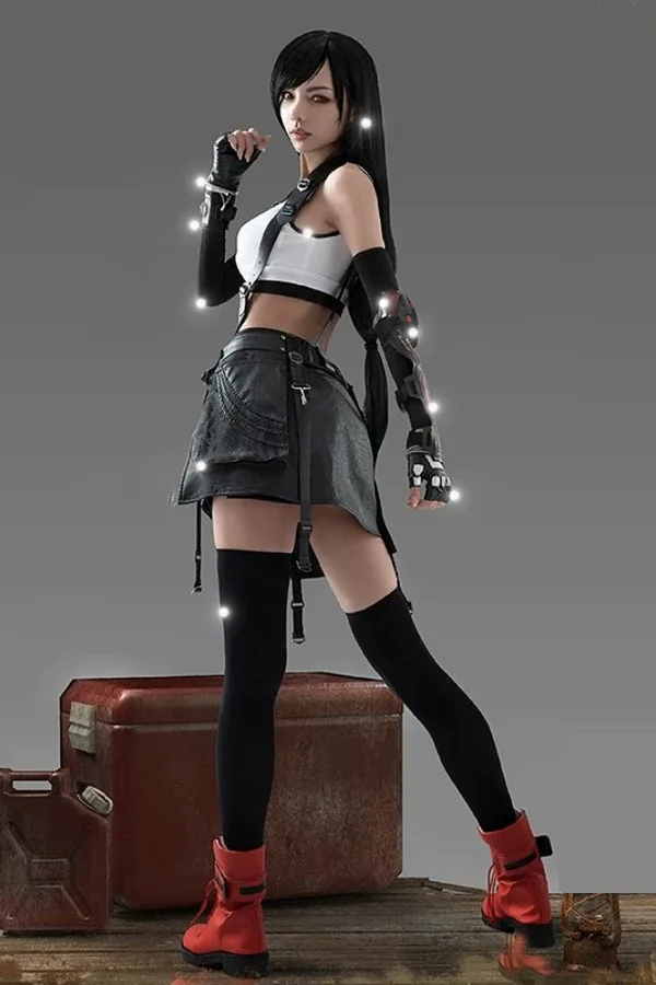 Tifa Same Clothes view 5