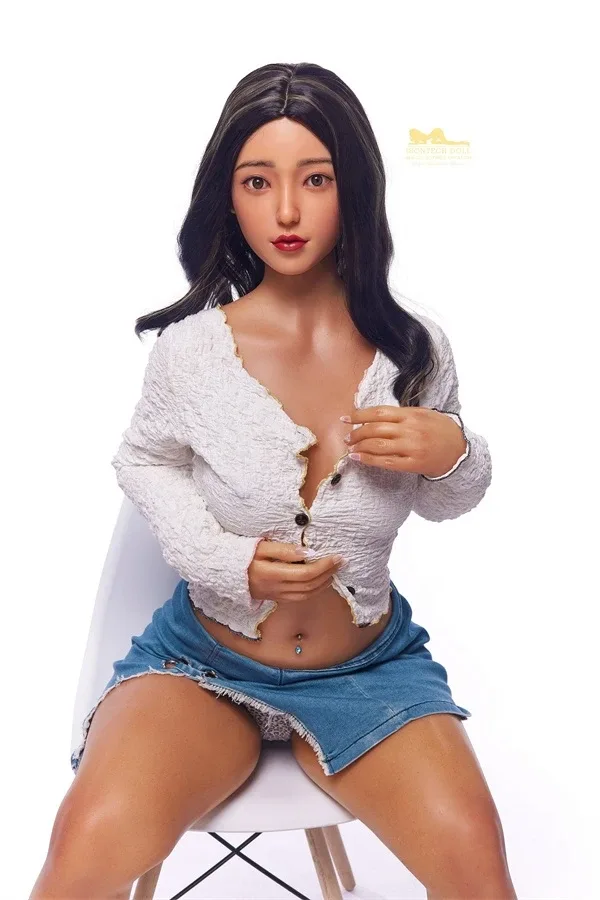 Realistic Tanned Busty Japanese Sex Doll Daphne 152cm