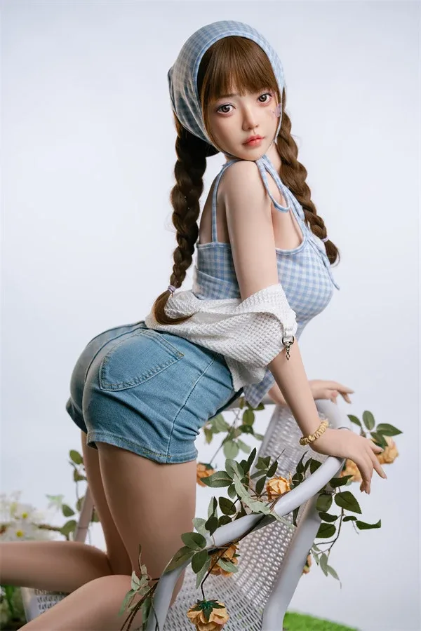 China Lifelike Silicone Sex Doll Rene 148cm view 5