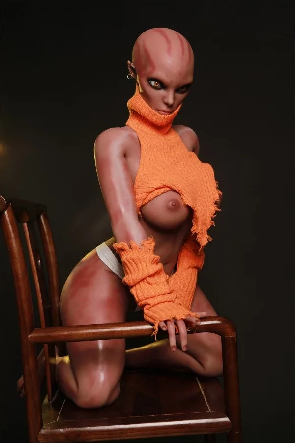 Alien Sex Doll Malia 153cm view 3