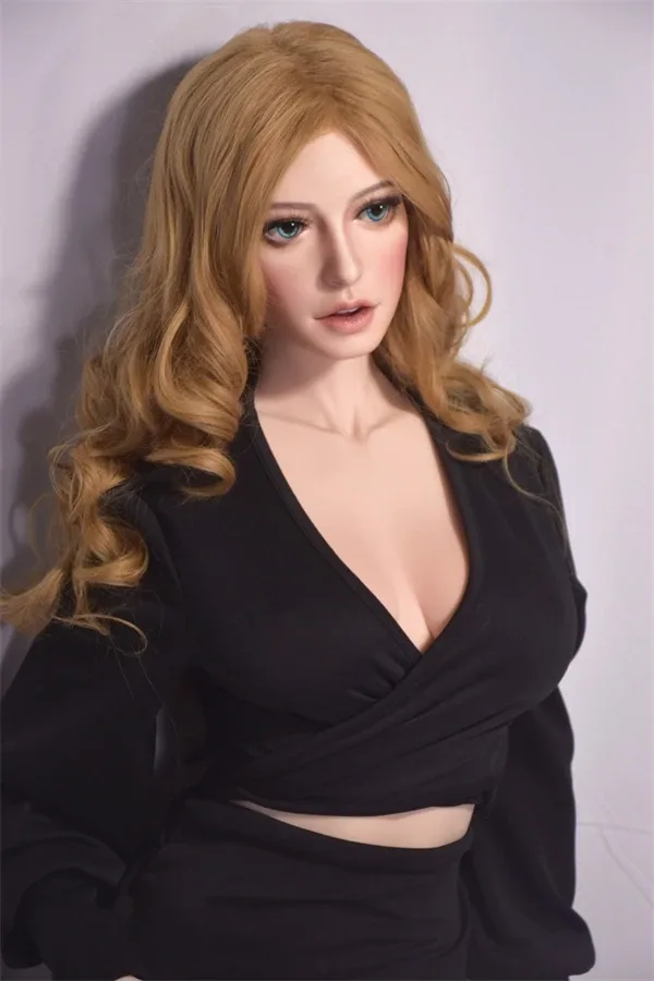 Realistic Silicone Sex Doll Luanda 165cm view 5