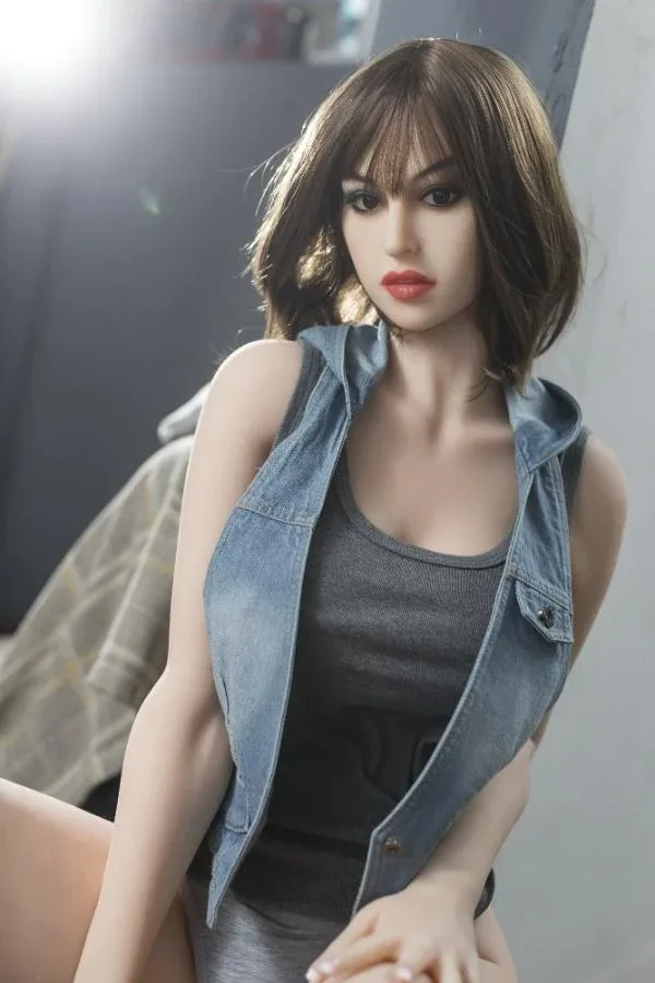 170cm D-cup Japanese Star Sex Doll Gussie