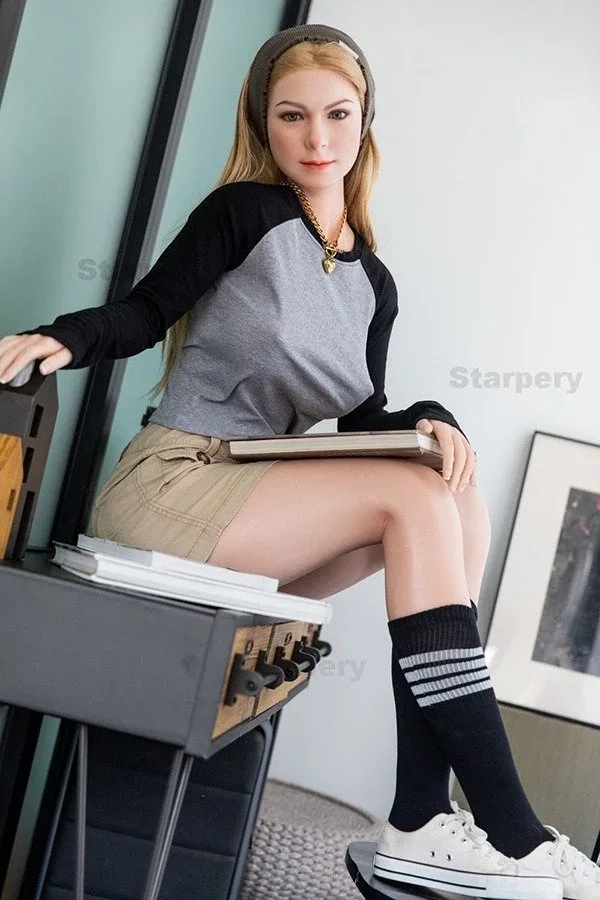 Mature Tall Blonde Silicone Sex Doll Andrea 172cm view 6