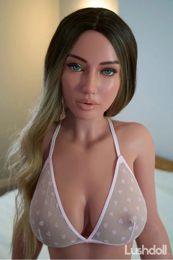 S2 – Silicone 167cm/65.75″ D-CUP 47kg/103.62lbs Sex Doll view 4