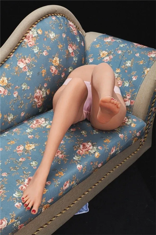 Lifelike Sex Doll Leg Torso Antonia 106cm