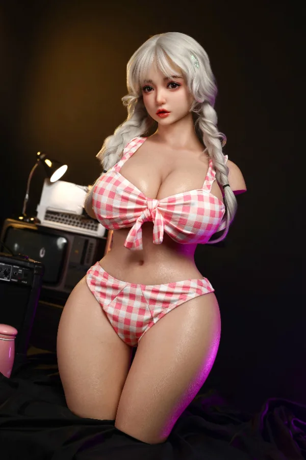 K171 – Silicone 19cm/7.48″ 21kg/46.3lbs Sex Doll