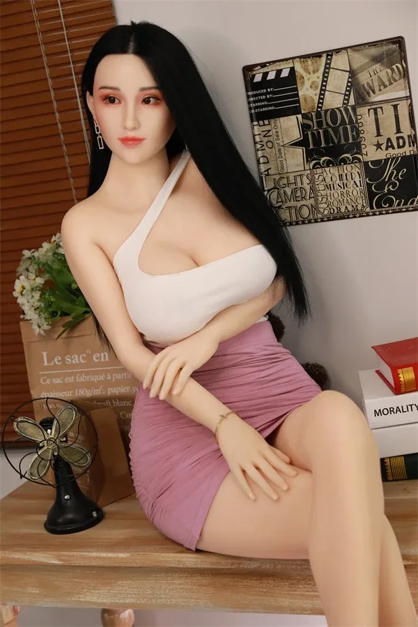 Mature Life-Size Sex Doll Kimberly 170cm (Silicone Head) view 4